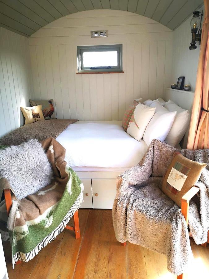 Fair Farm Hideaway Villa Waltham on the Wolds Bagian luar foto