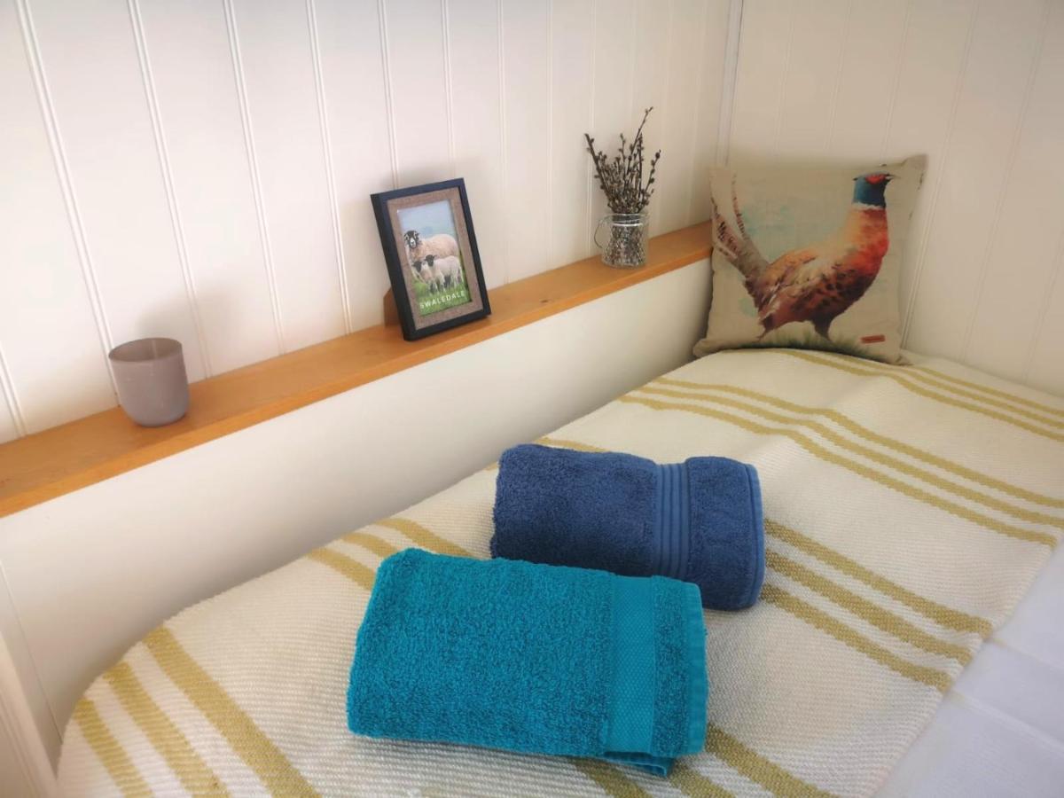 Fair Farm Hideaway Villa Waltham on the Wolds Bagian luar foto