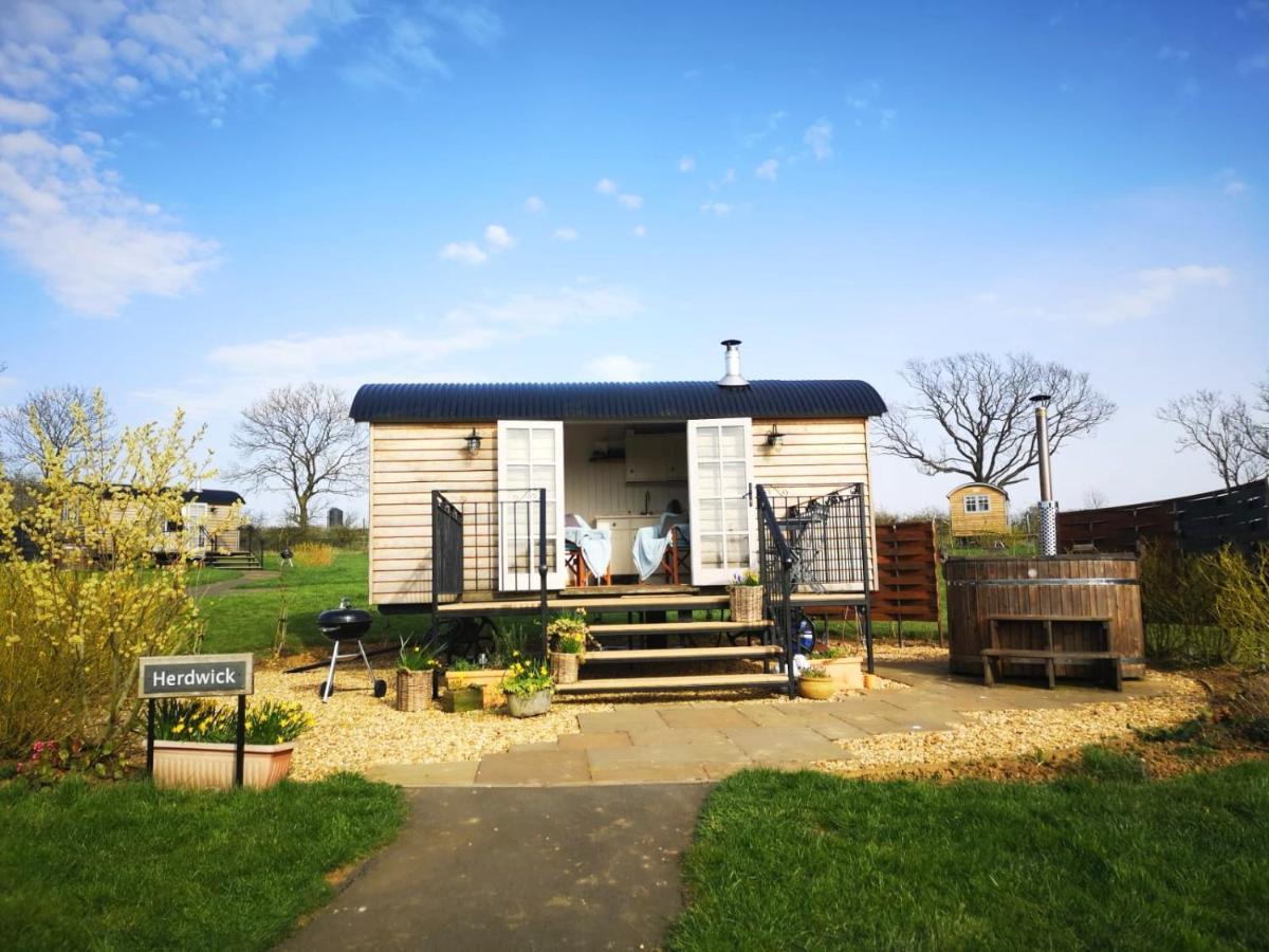 Fair Farm Hideaway Villa Waltham on the Wolds Bagian luar foto