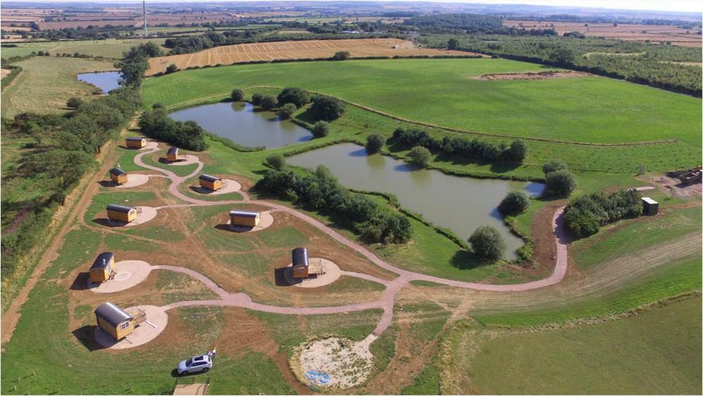Fair Farm Hideaway Villa Waltham on the Wolds Bagian luar foto