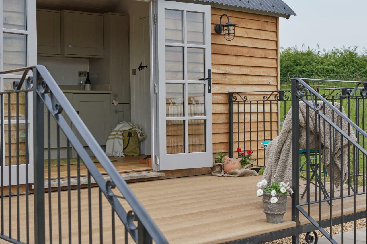 Fair Farm Hideaway Villa Waltham on the Wolds Bagian luar foto