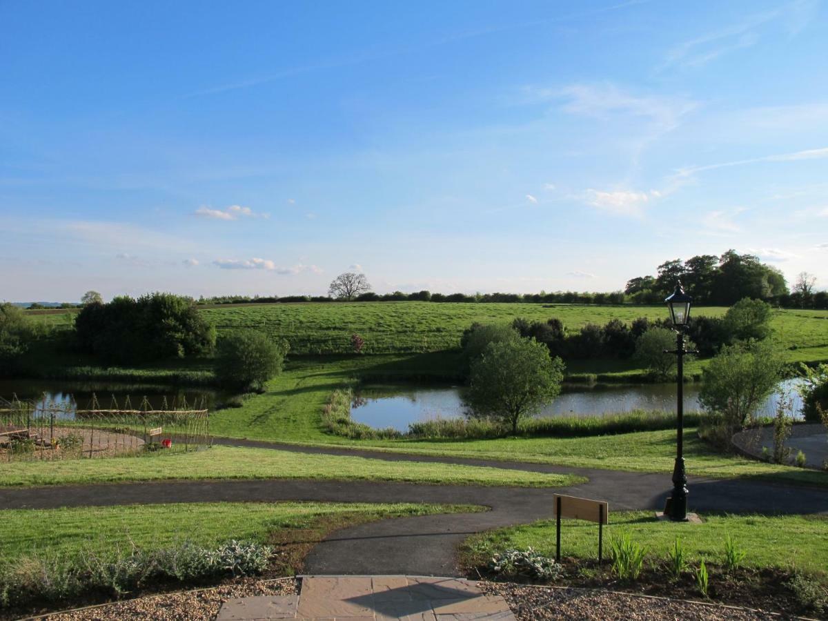 Fair Farm Hideaway Villa Waltham on the Wolds Bagian luar foto