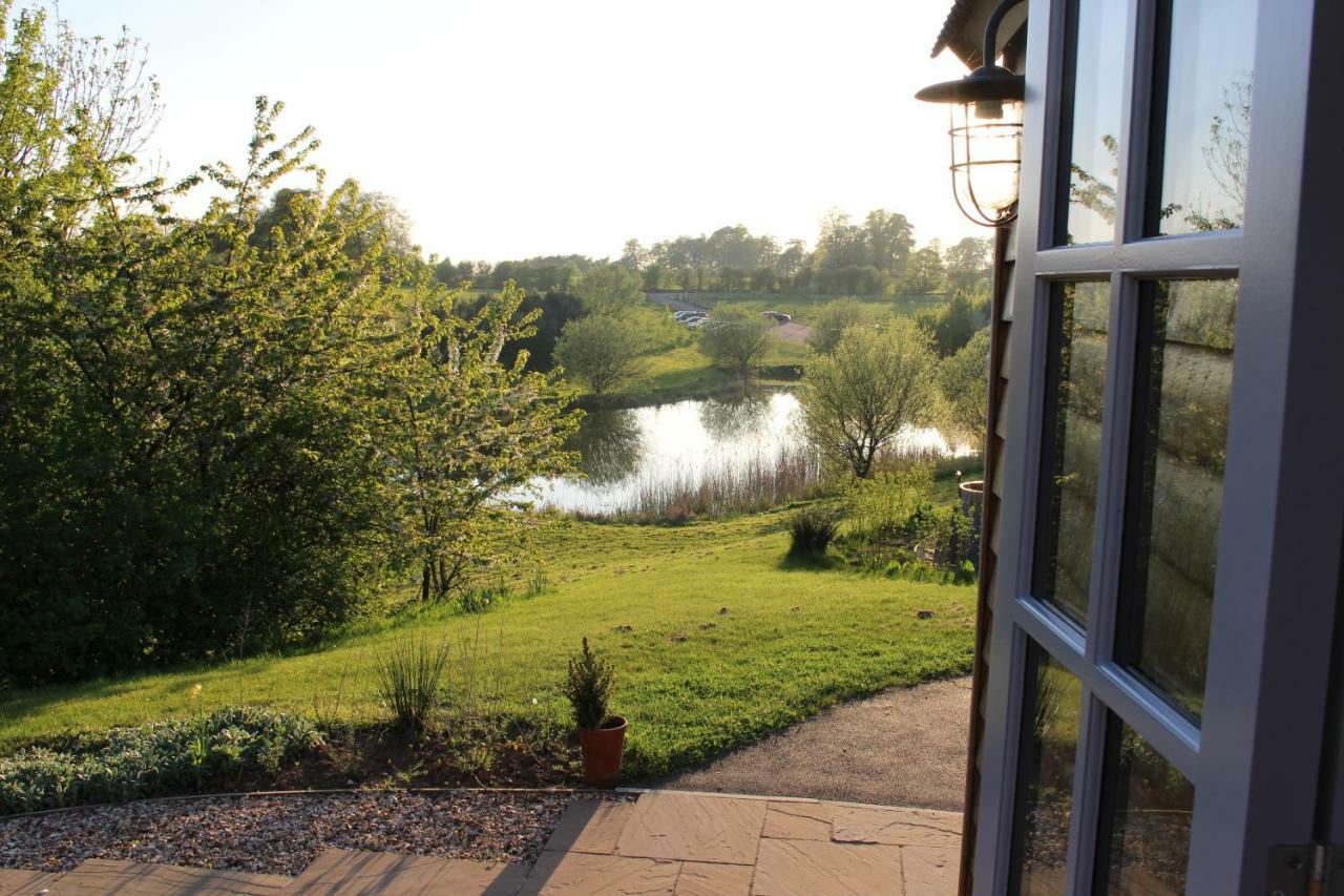 Fair Farm Hideaway Villa Waltham on the Wolds Bagian luar foto