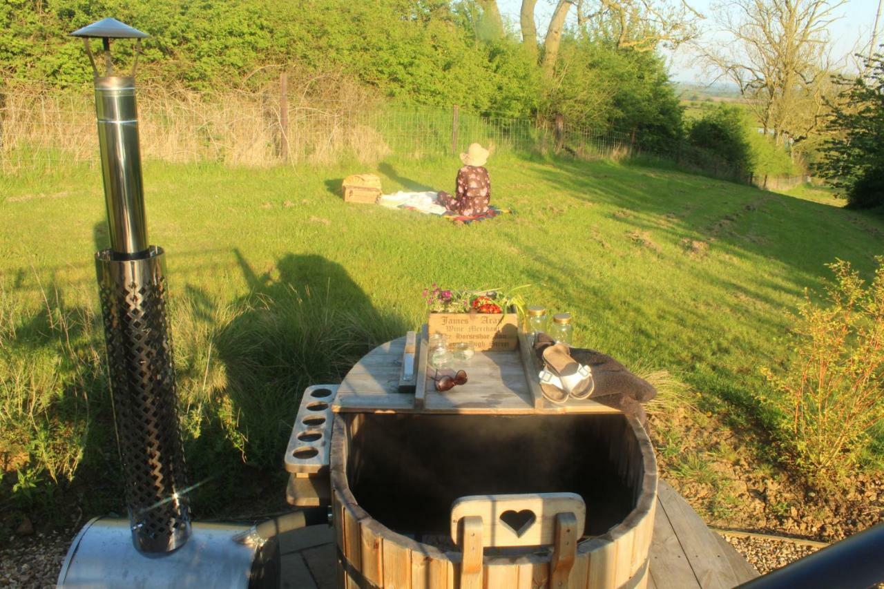 Fair Farm Hideaway Villa Waltham on the Wolds Bagian luar foto
