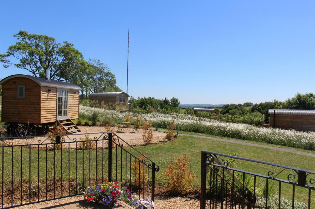 Fair Farm Hideaway Villa Waltham on the Wolds Bagian luar foto