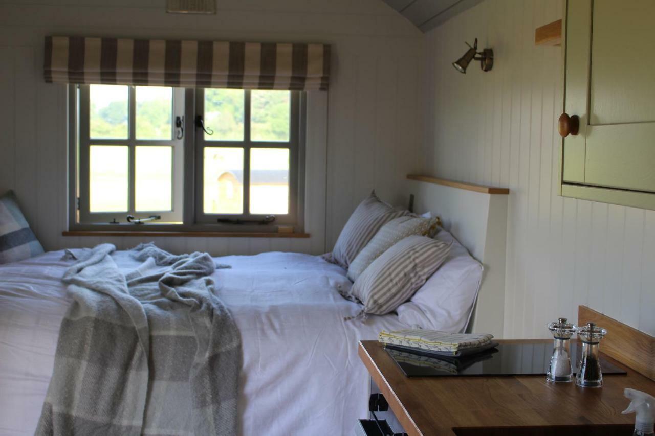 Fair Farm Hideaway Villa Waltham on the Wolds Bagian luar foto